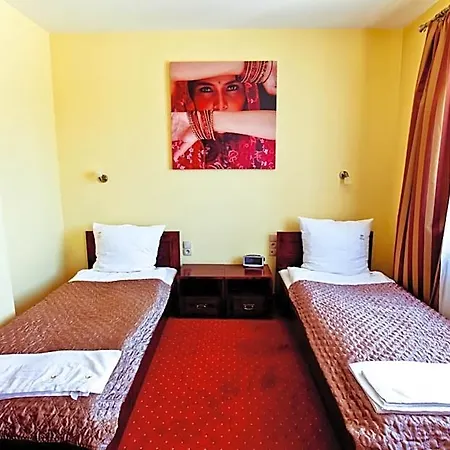 Dwa Bratanki 3* Rzeszów