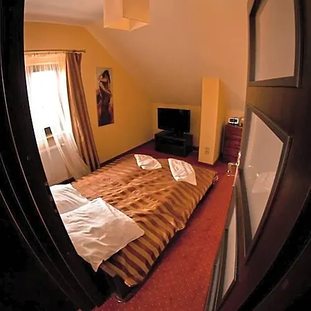 Dwa Bratanki 3* Rzeszów