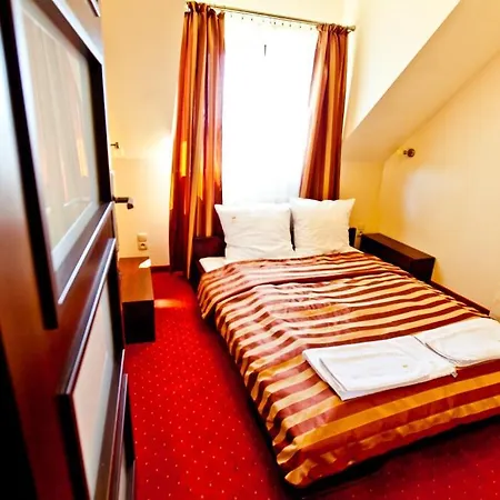 Dwa Bratanki 3* ז'שוב