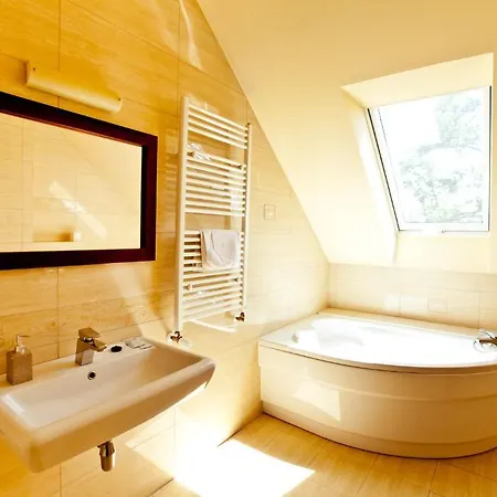 Dwa Bratanki אורחן