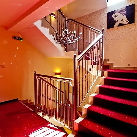 Inn Dwa Bratanki Rzeszów